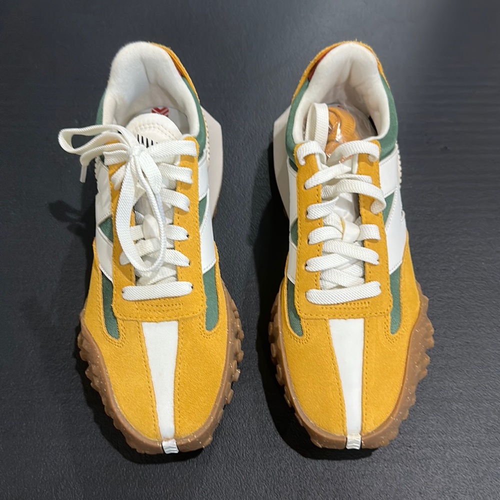 New Balance xc-72 brand new size 7.5